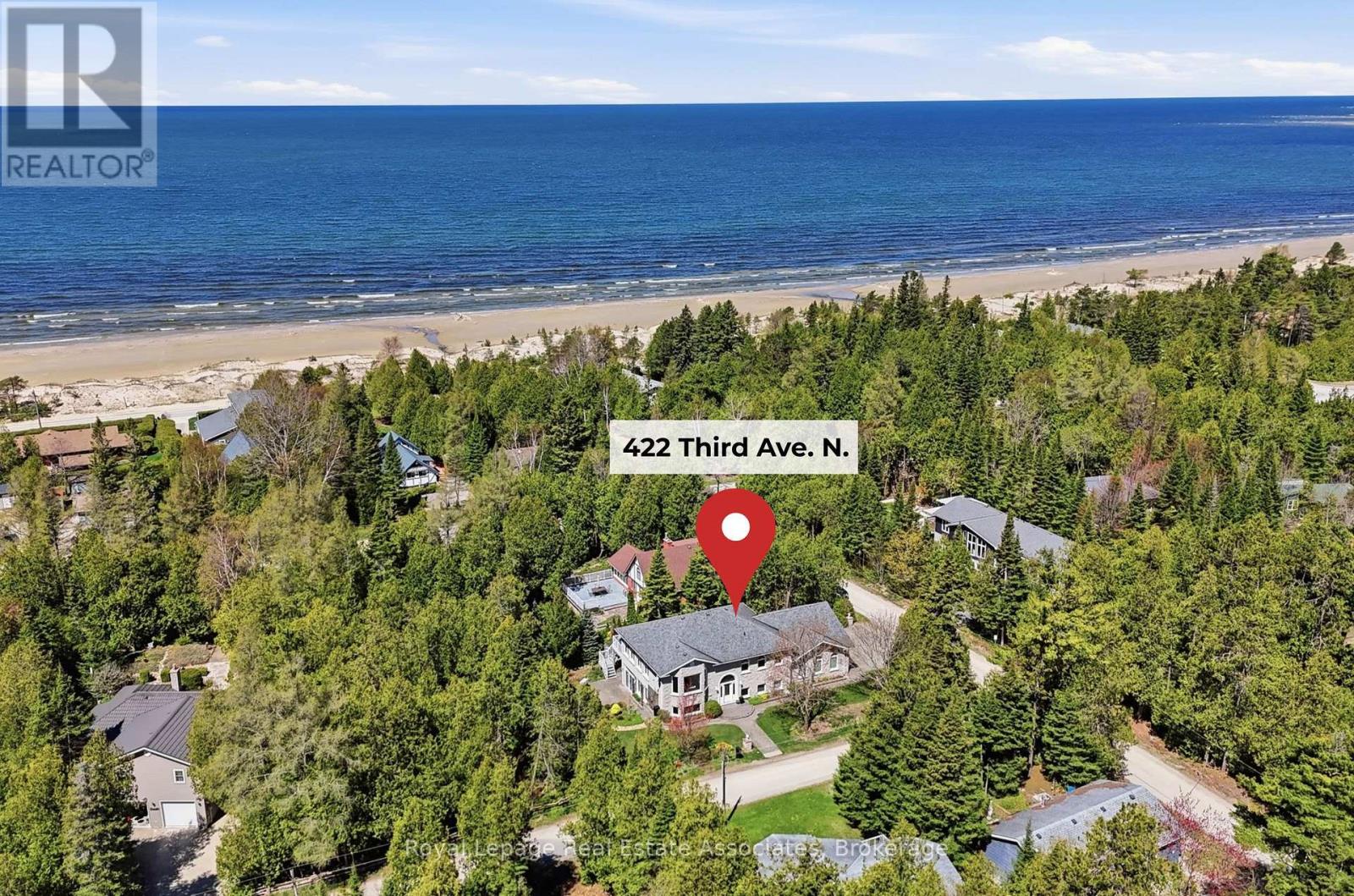 Detached at 422 THIRD AVENUE N, South Bruce Peninsula