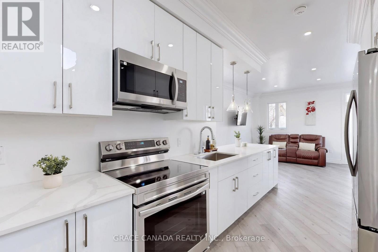 Detached at 85 ALBANY AVENUE, Hamilton (Homeside)