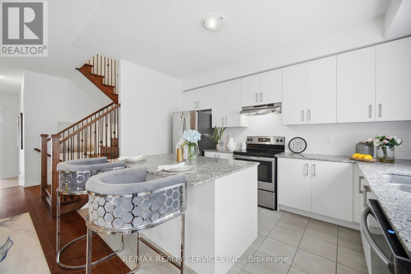 Townhouse at 6 LANDSBOROUGH STREET, East Luther Grand Valley