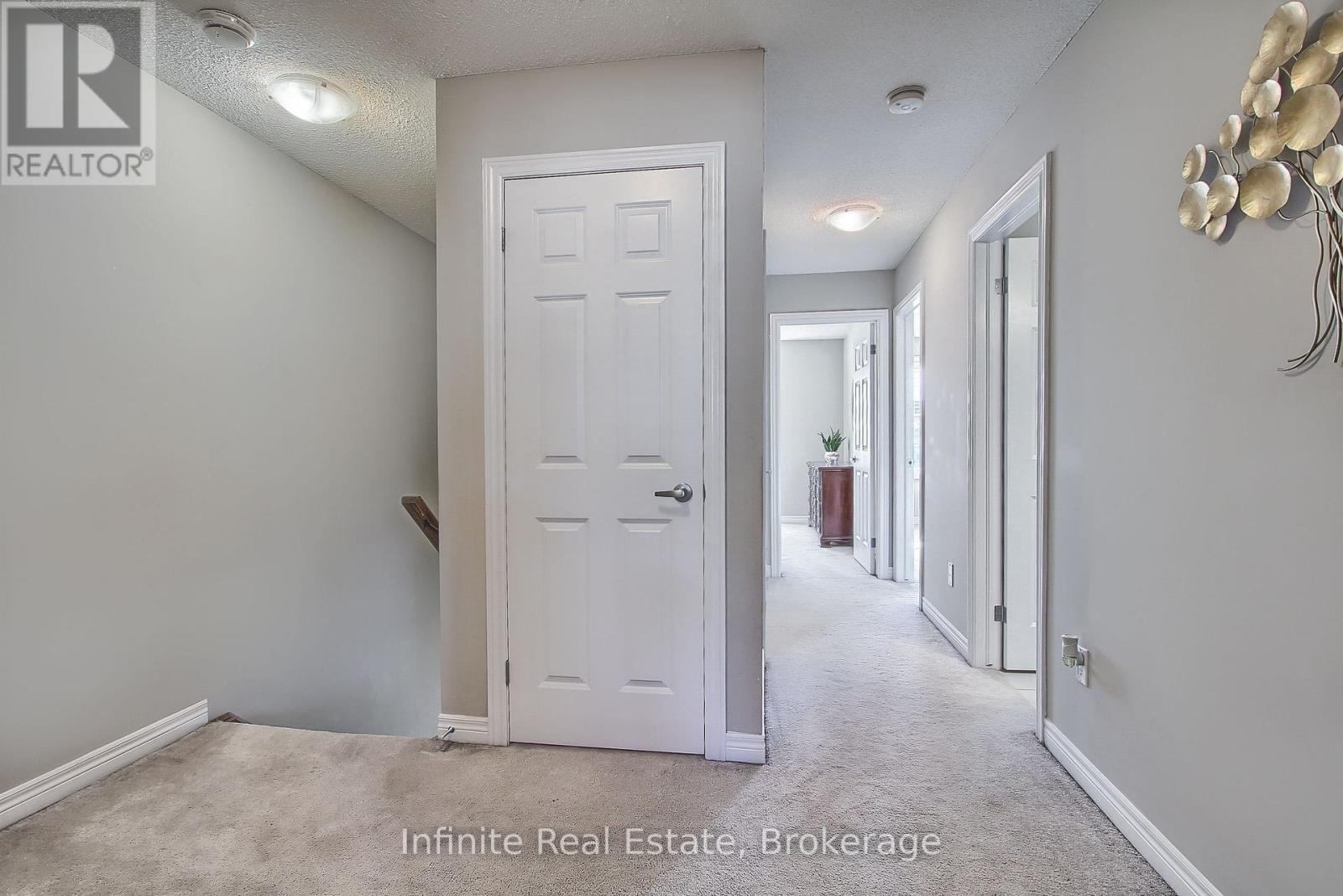 Townhouse at 11 - 380 LAKE STREET, Grimsby