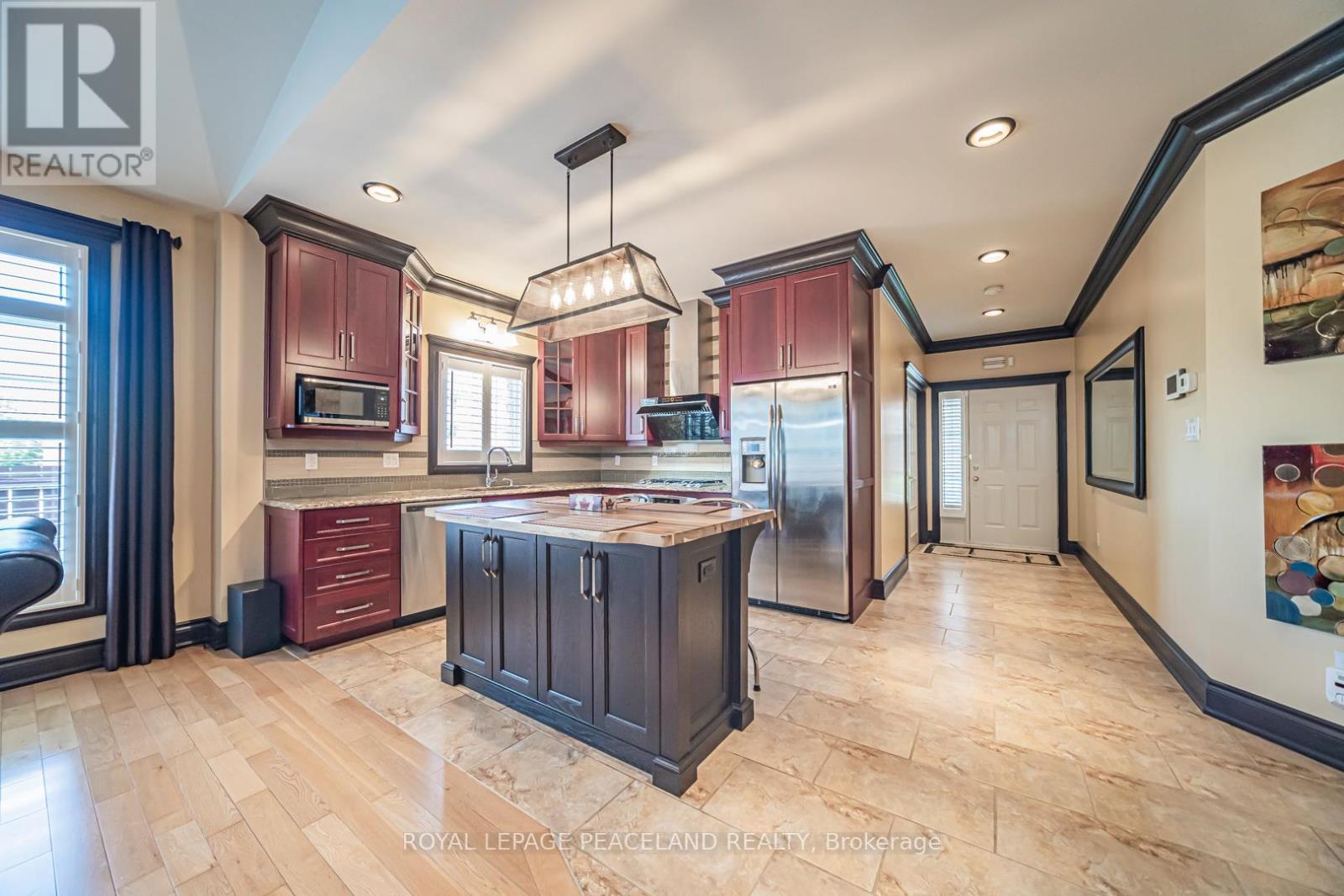 Townhouse at 11 - 5595 DRUMMOND ROAD, Niagara Falls
