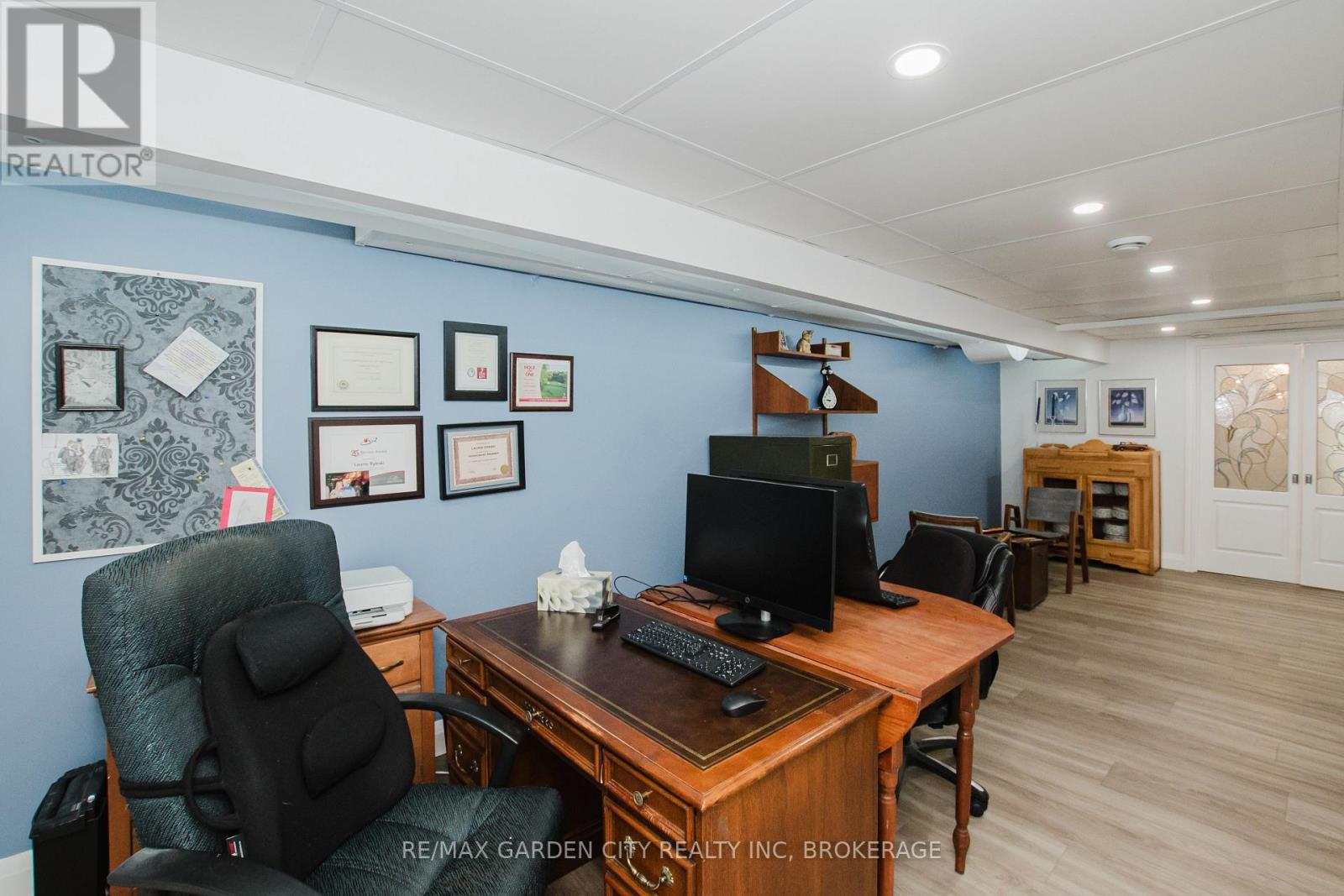 Detached at 2 VALLEYVIEW COURT, Pelham