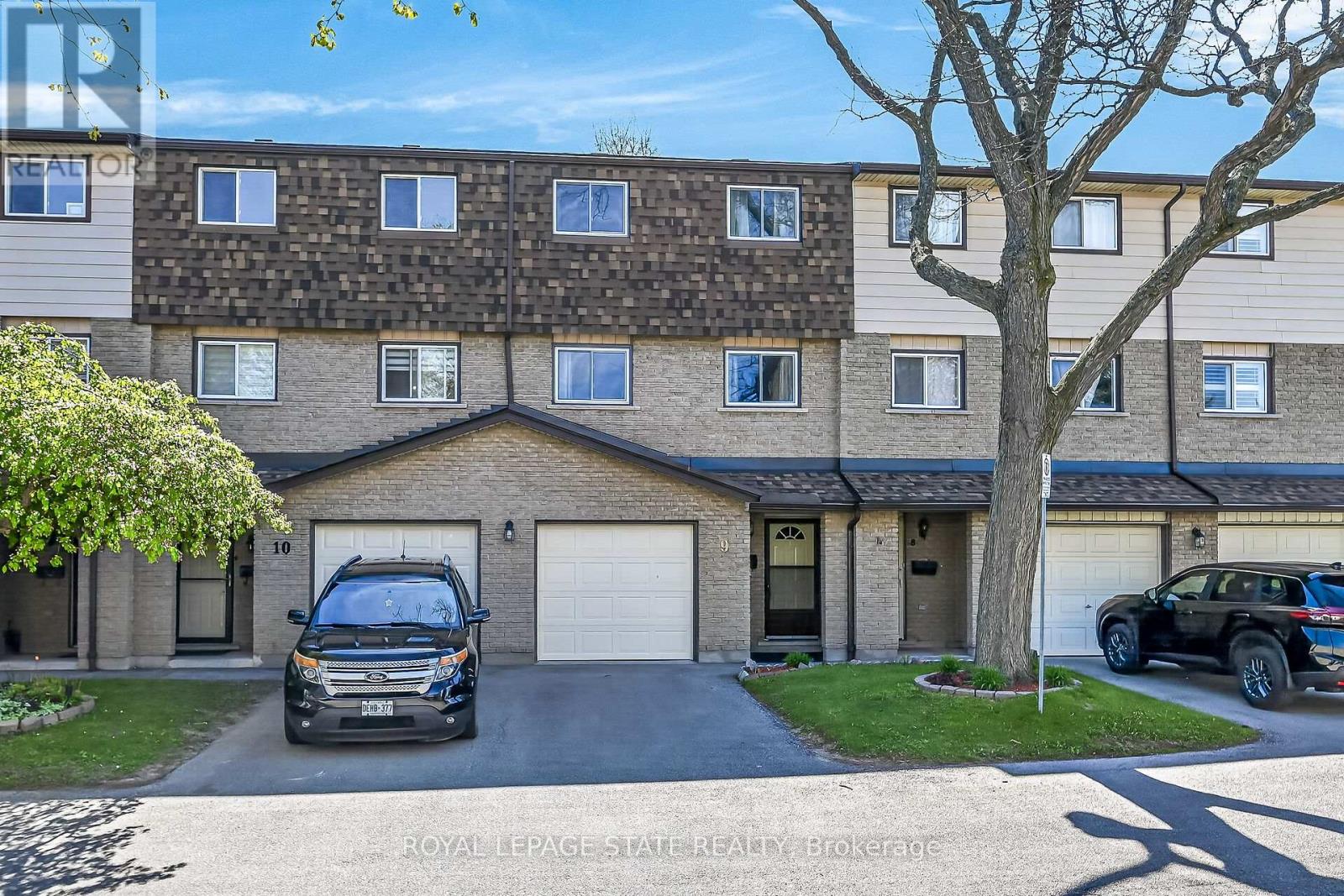 Townhouse at 9 - 1455 GARTH STREET, Hamilton (Sheldon)