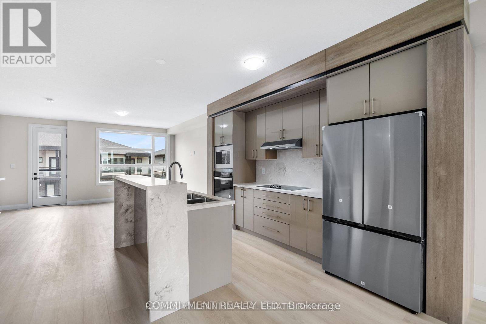 Townhouse at 21 WARREN TRAIL, Welland