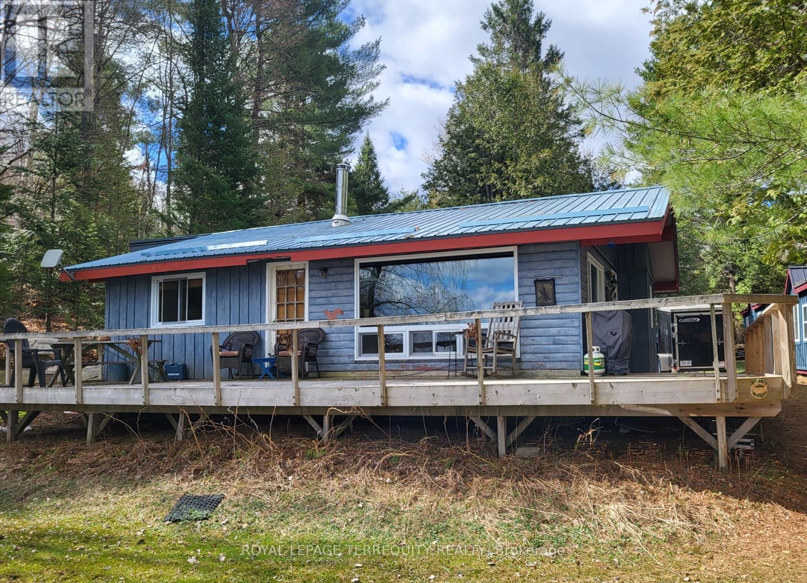 Detached at 1012 SHAMROCK LANE, Dysart et al (Guilford)