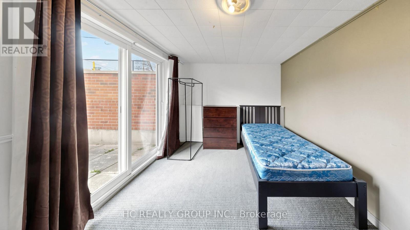 Townhouse at 1 - 433 KEATS WAY, Waterloo