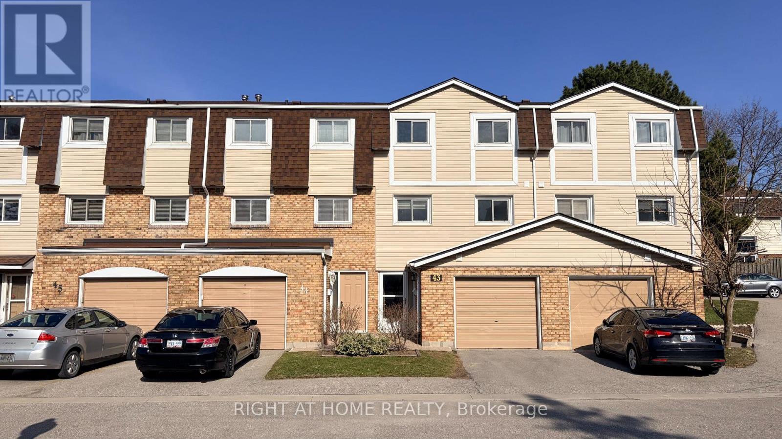 Townhouse at 43 - 11 HARRISFORD STREET, Hamilton (Red Hill)