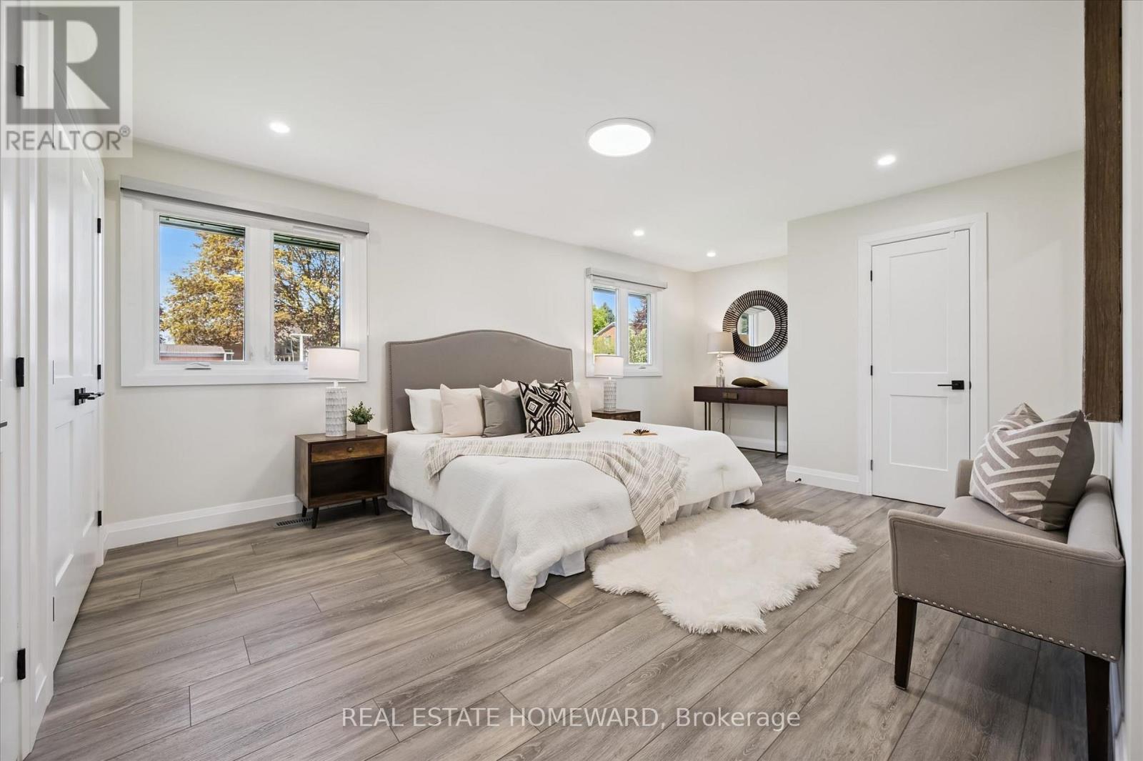Detached at 10 ALEXANDER AVENUE, Tillsonburg