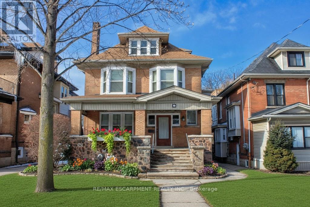 Detached at 5 - 22 BLAKE STREET, Hamilton (Blakeley)