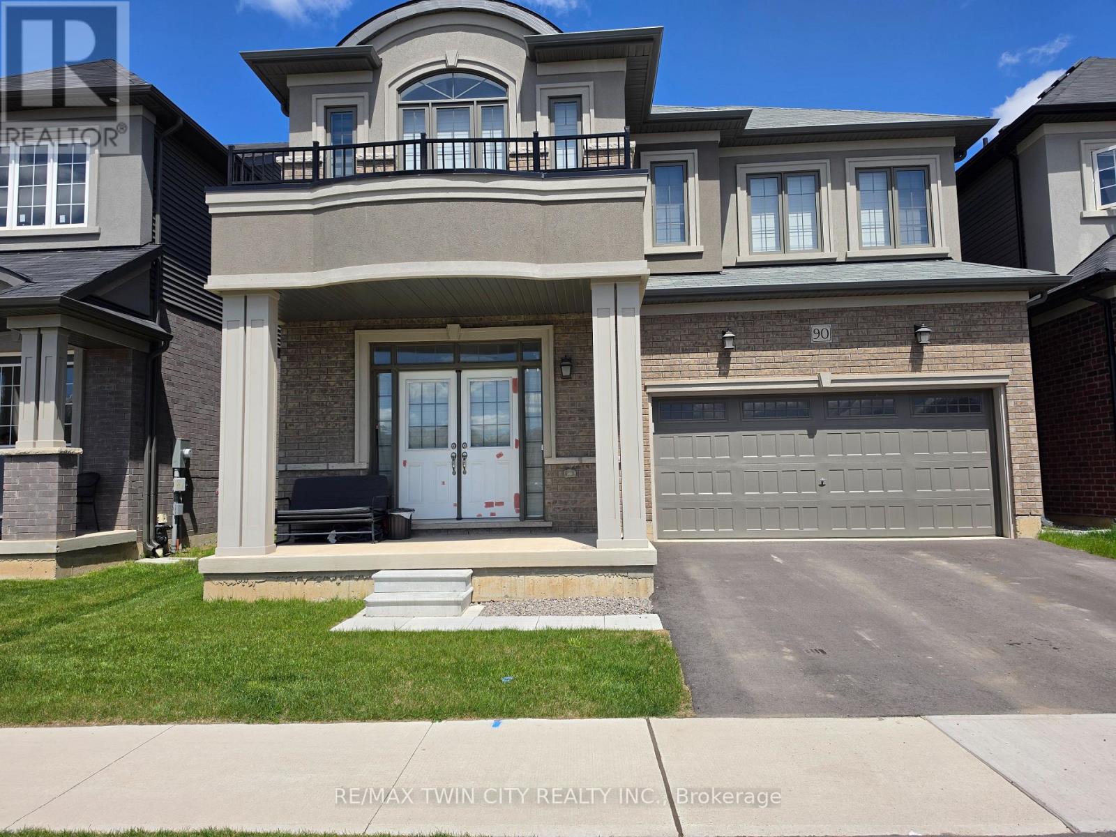 Detached at 90 STAUFFER ROAD, Brantford