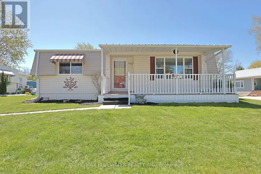 Detached at 101 SHANNON BOULEVARD, South Huron
