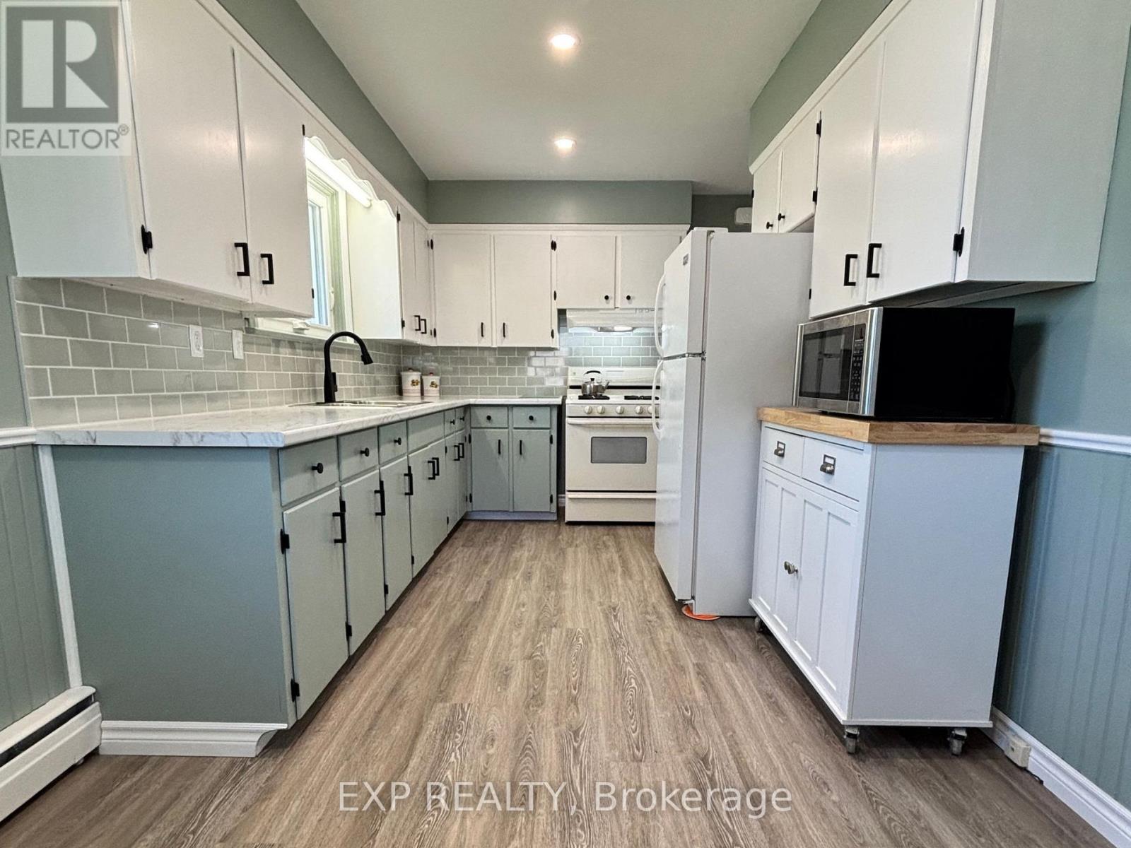 Detached at 517 NORFOLK STREET S, Norfolk