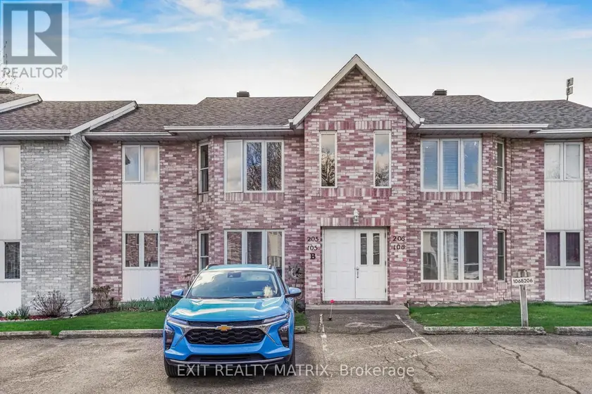 Apartment at 205B - 185 DU COMTE ROUTE, Alfred and Plantagenet