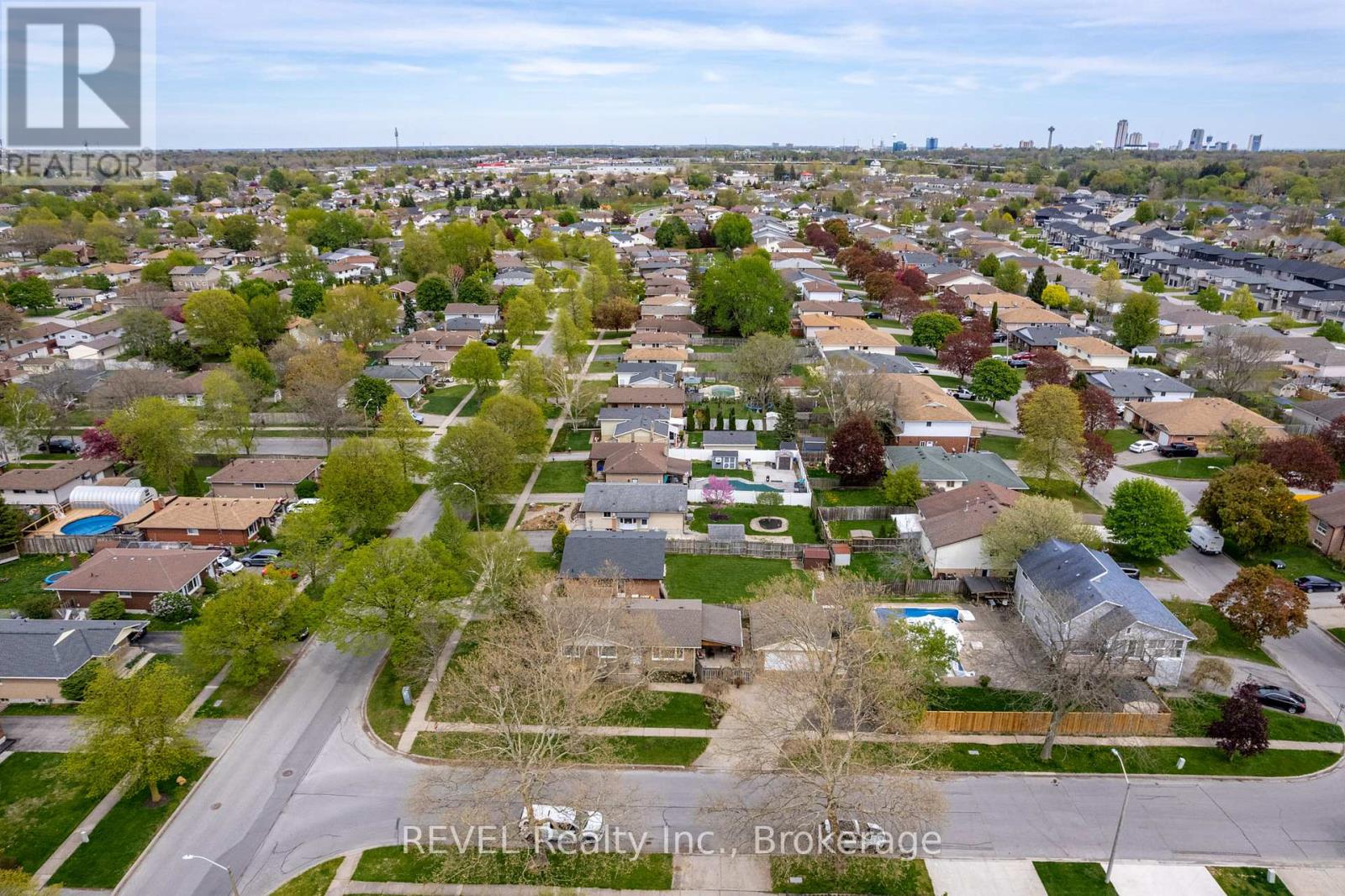 Detached at 8257 POST ROAD, Niagara Falls