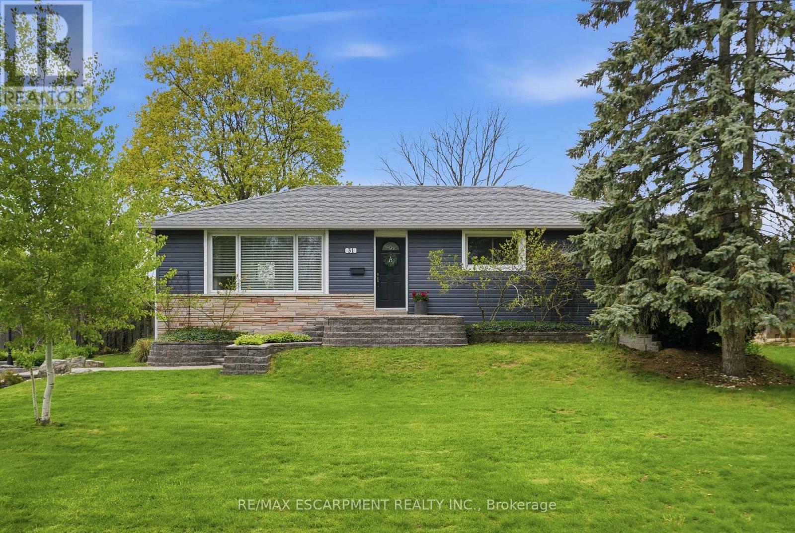 Detached at 31 ALGONQUIN AVENUE, Hamilton