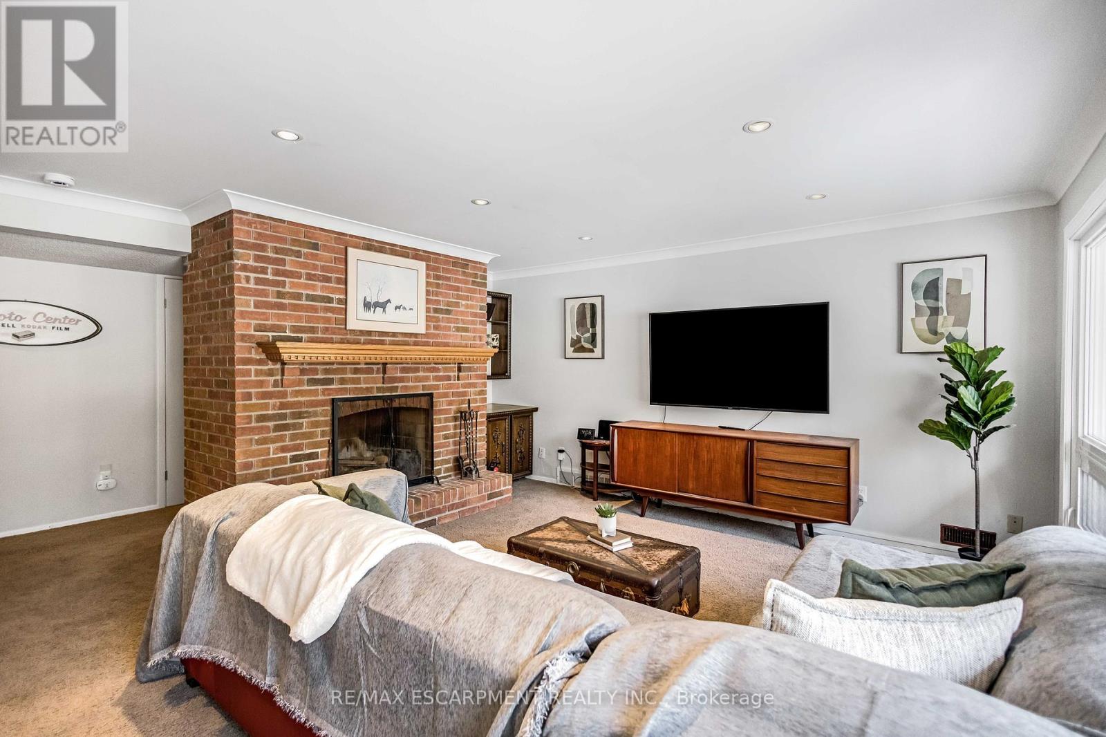 Detached at 59 PARK ROAD S, Grimsby