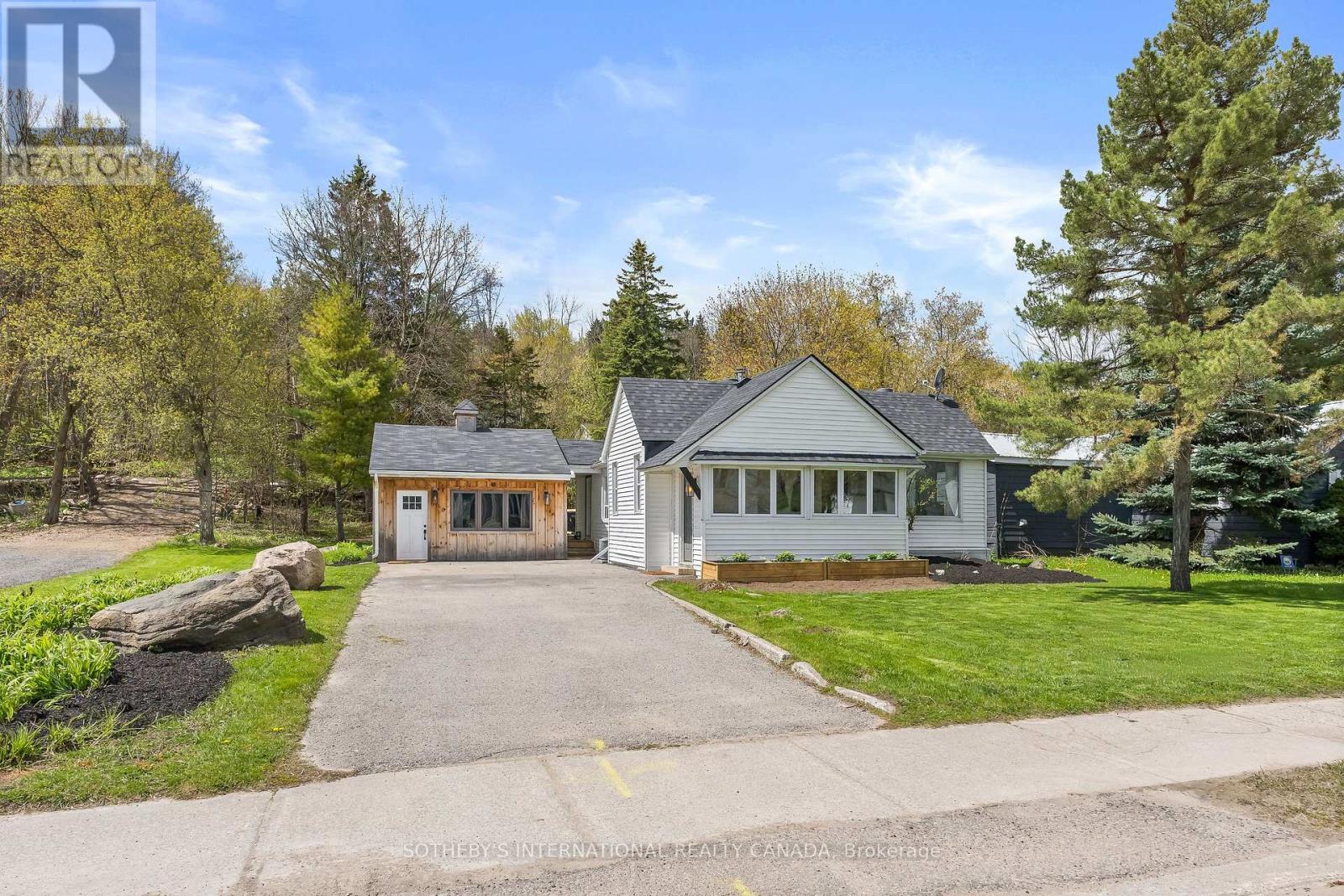 Detached at 18 MAIN STREET, Erin