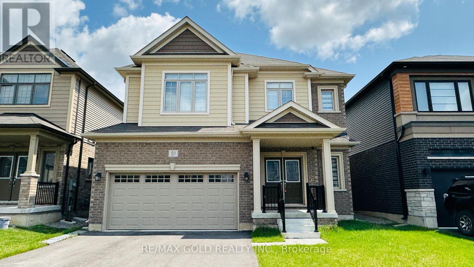 Detached at 51 SCENIC RIDGE GATE, Brant (Paris)