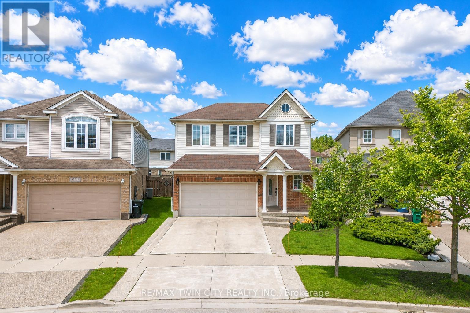 Detached at 437 BEAUMONT CRESCENT, Kitchener