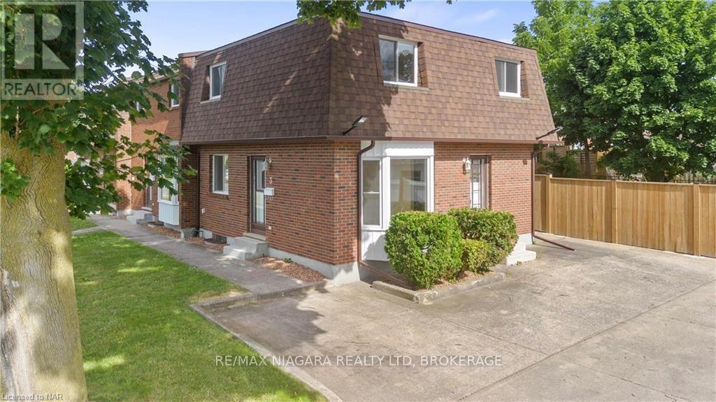 Townhouse at 1 - 6344 DRUMMOND ROAD, Niagara Falls (Dorchester)