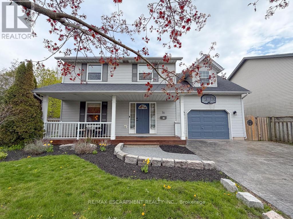 Detached at 21 MAPLEWOOD COURT, Haldimand