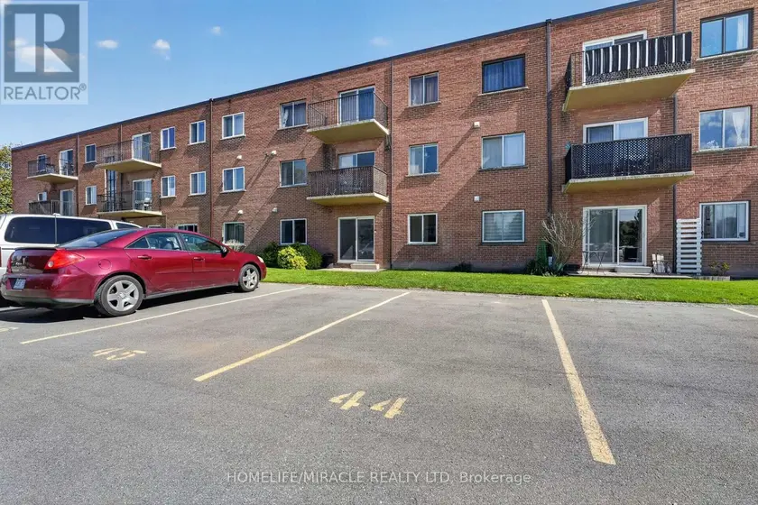 Apartment at 5 - 456 CARLTON STREET, St. Catharines