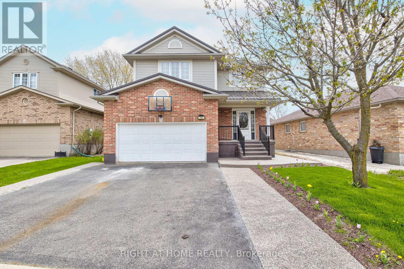 Detached at 265 DEARBORN BOULEVARD, Waterloo