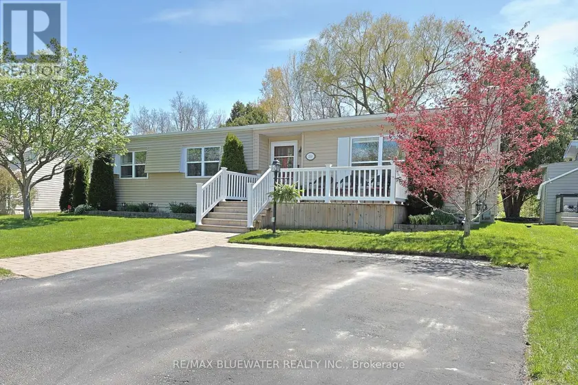 Detached at 350 SHANNON BOULEVARD, South Huron