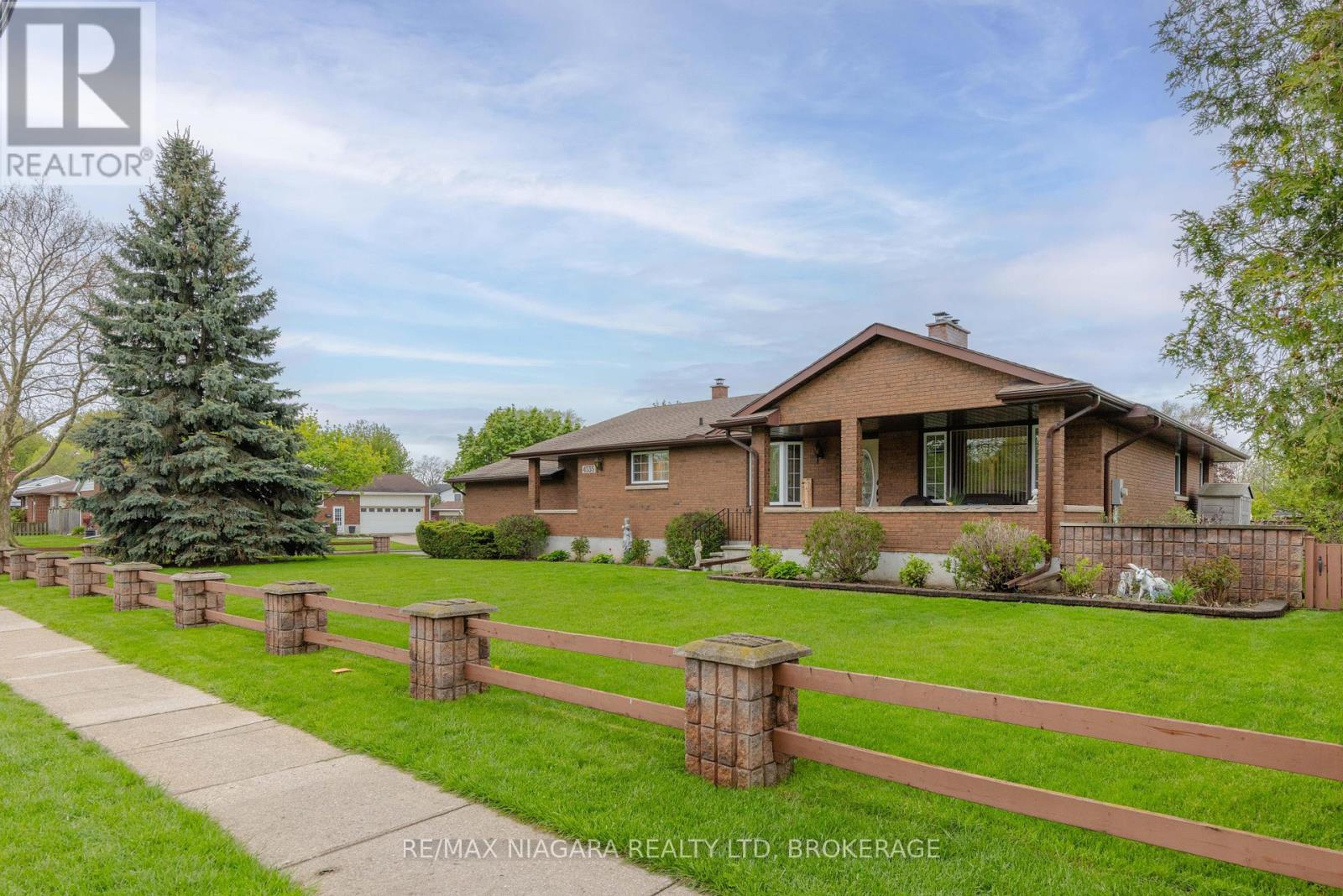 Detached at 4535 DORCHESTER ROAD, Niagara Falls (Morrison)