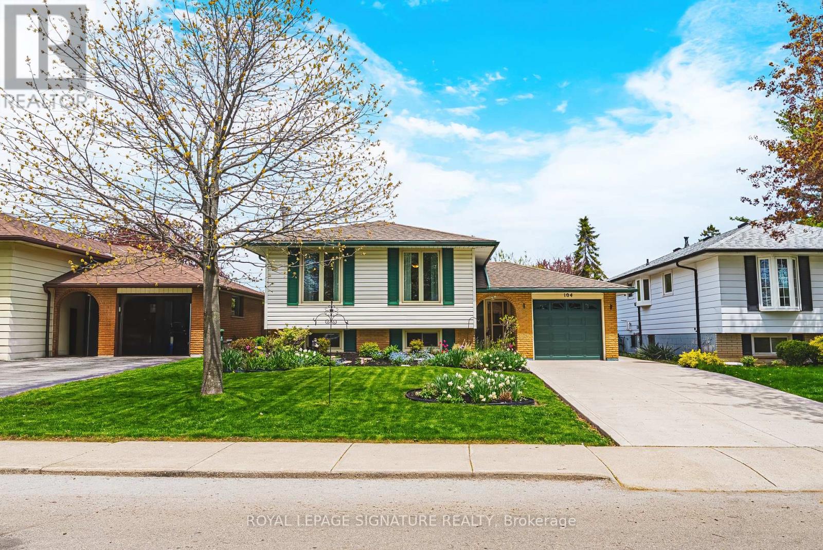Detached at 104 GARDINER DRIVE, Hamilton (Gilkson)