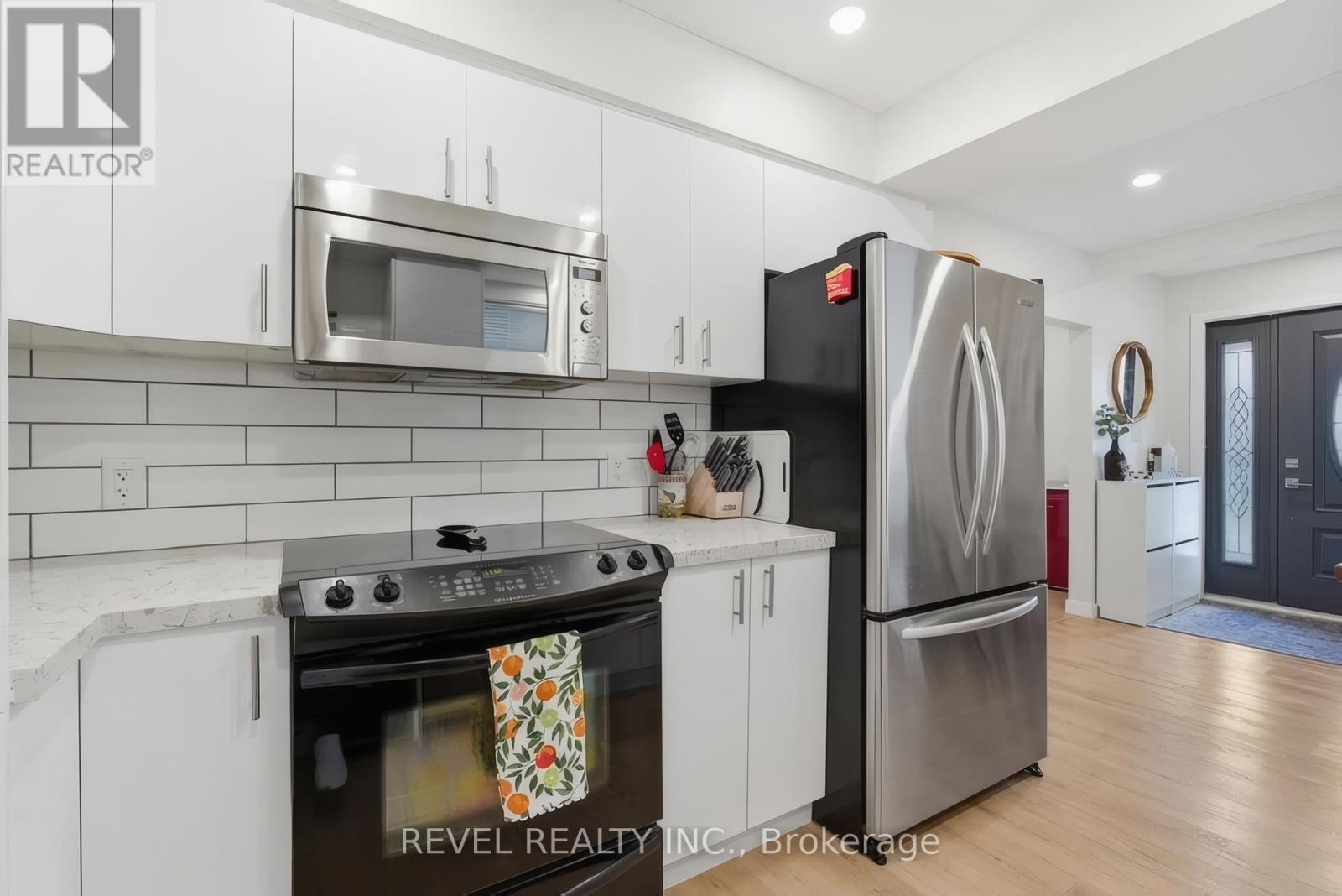 Detached at 216 STEVENSON STREET N, Guelph