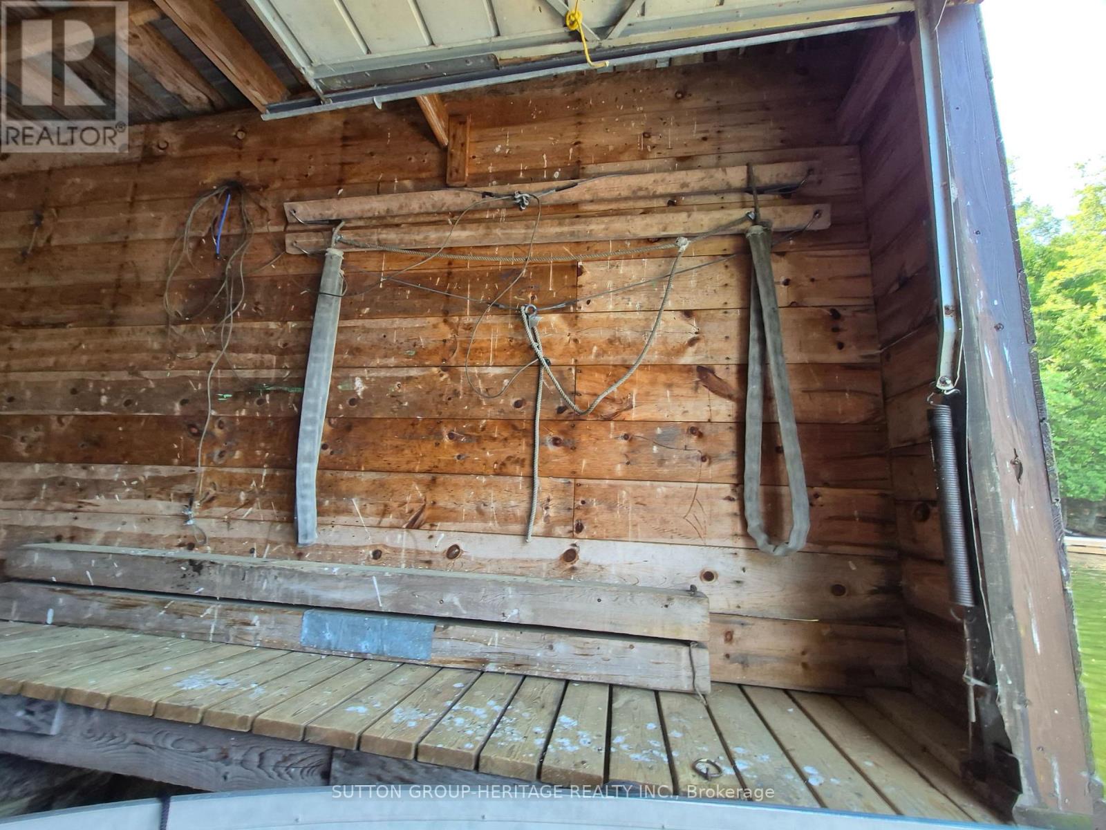 Detached at 909 ASHBY LAKE WA, Addington Highlands