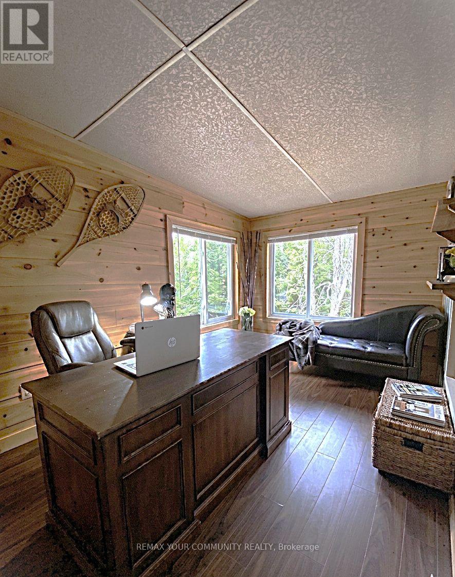 Detached at 1009 SUMMERVILLE ROAD, Highlands East