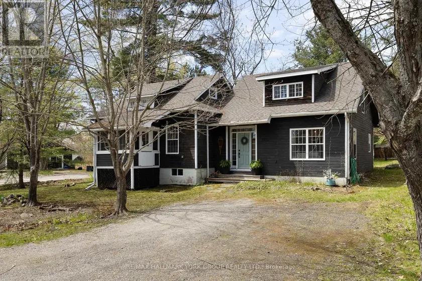 Detached at 1013 GREY STREET, Muskoka Lakes (Medora)