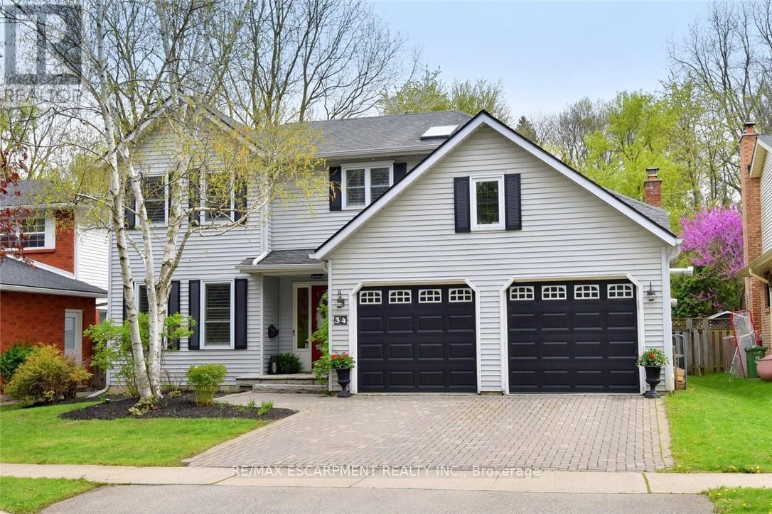 Detached at 34 PIMLICO DRIVE, Hamilton (Dundas)