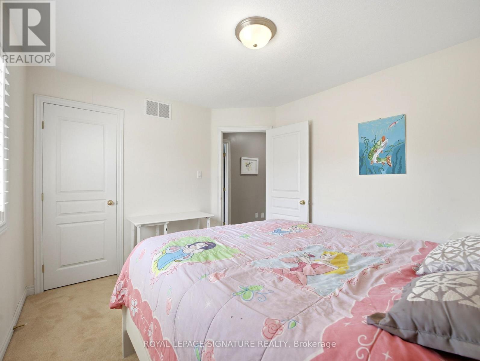 Detached at 98 WILLOW LANE, Grimsby