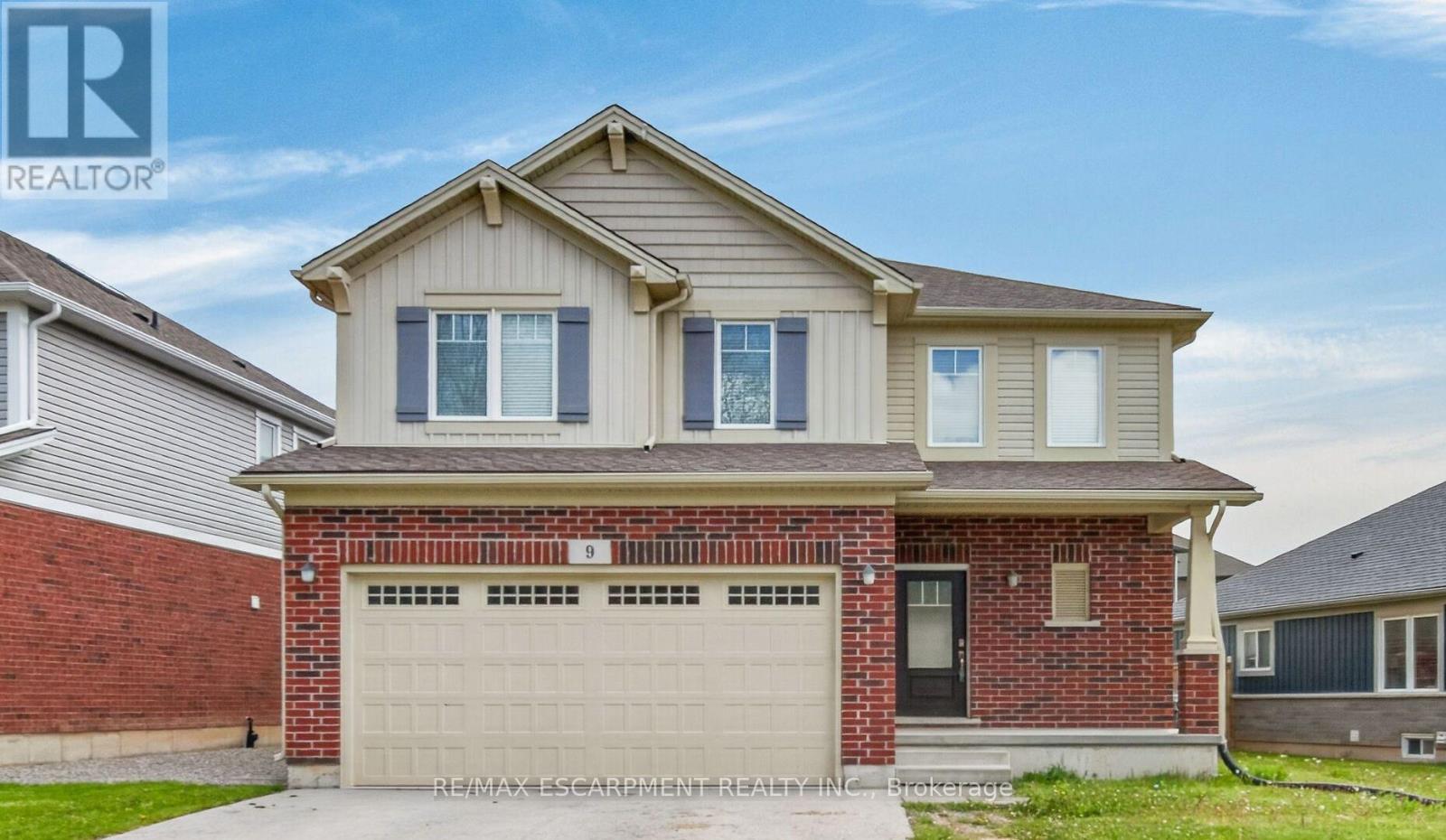 Detached at 9 WINTERBERRY BOULEVARD, Thorold (Confederation Heights)