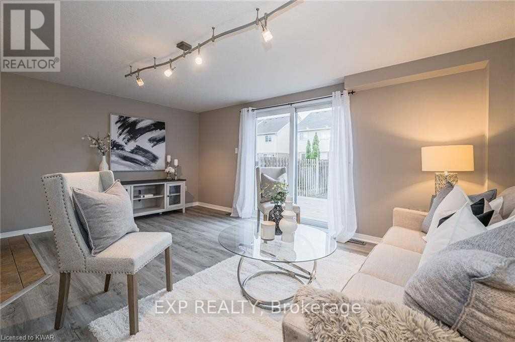 Townhouse at 27 MAX BECKER DRIVE, Kitchener