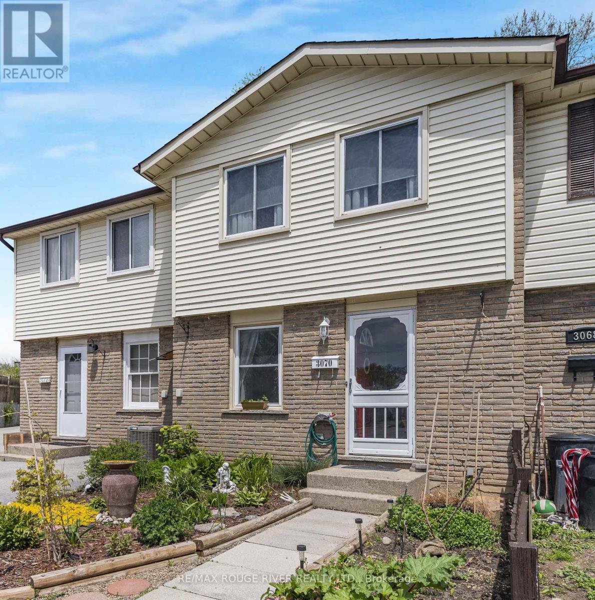 Townhouse at 3070 EMPIRE PLACE, Niagara Falls (Church's Lane)
