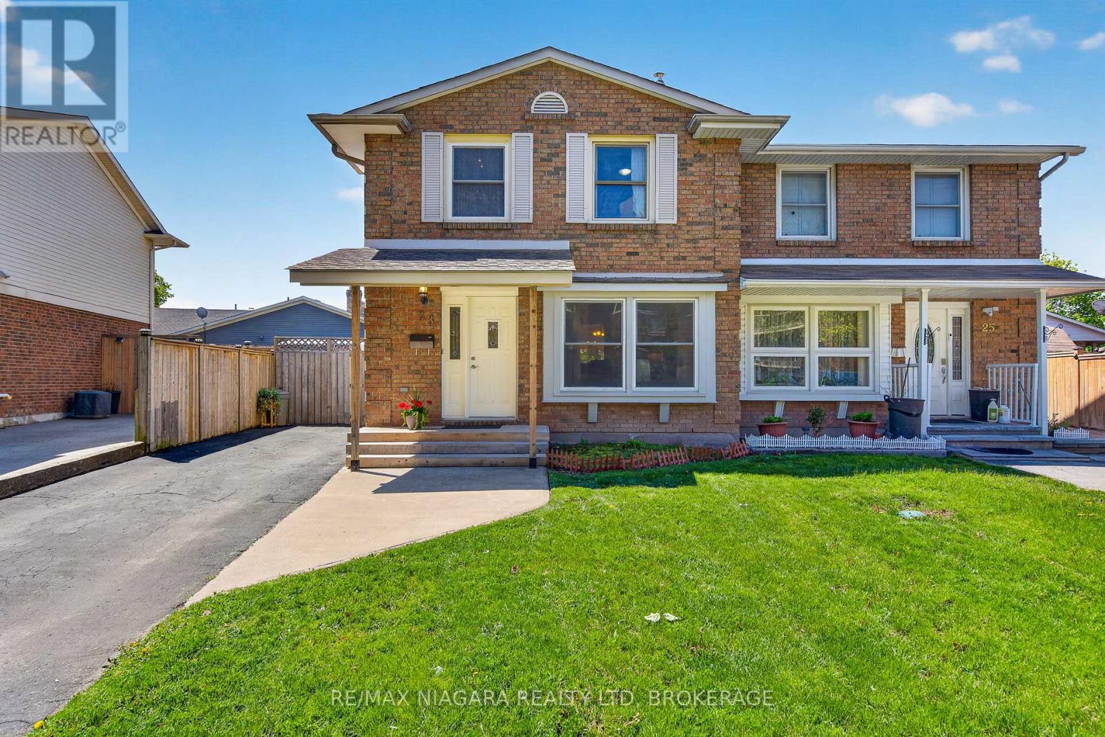 Semi-Detached/Link at 23 WINDWARD STREET, St. Catharines (Carlton/Bunting)