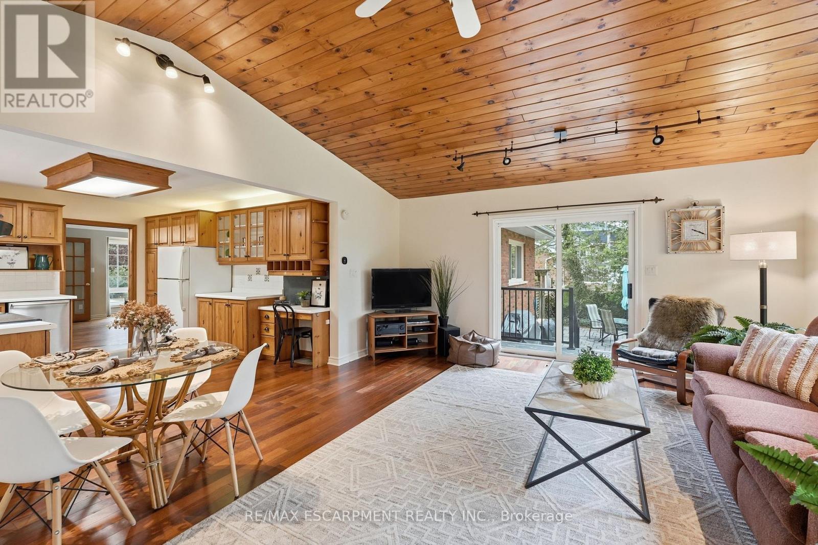 Detached at 21 BRIAN BOULEVARD, Hamilton