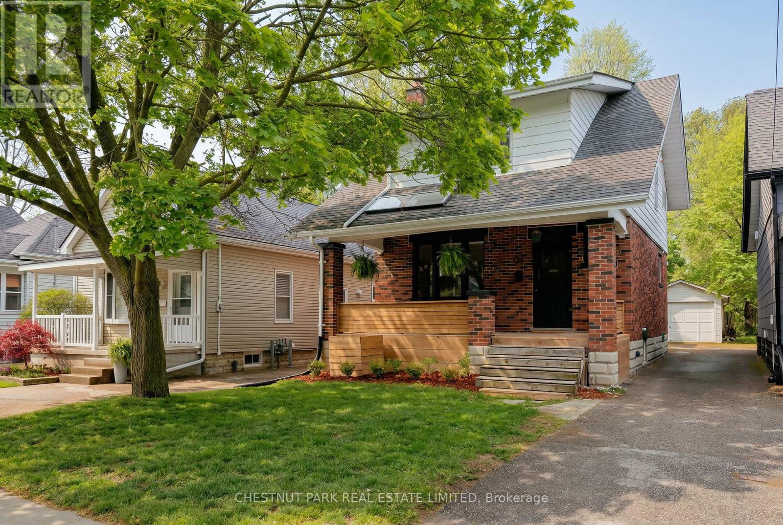 Detached at 94 BRISCOE STREET E, London South (South F)