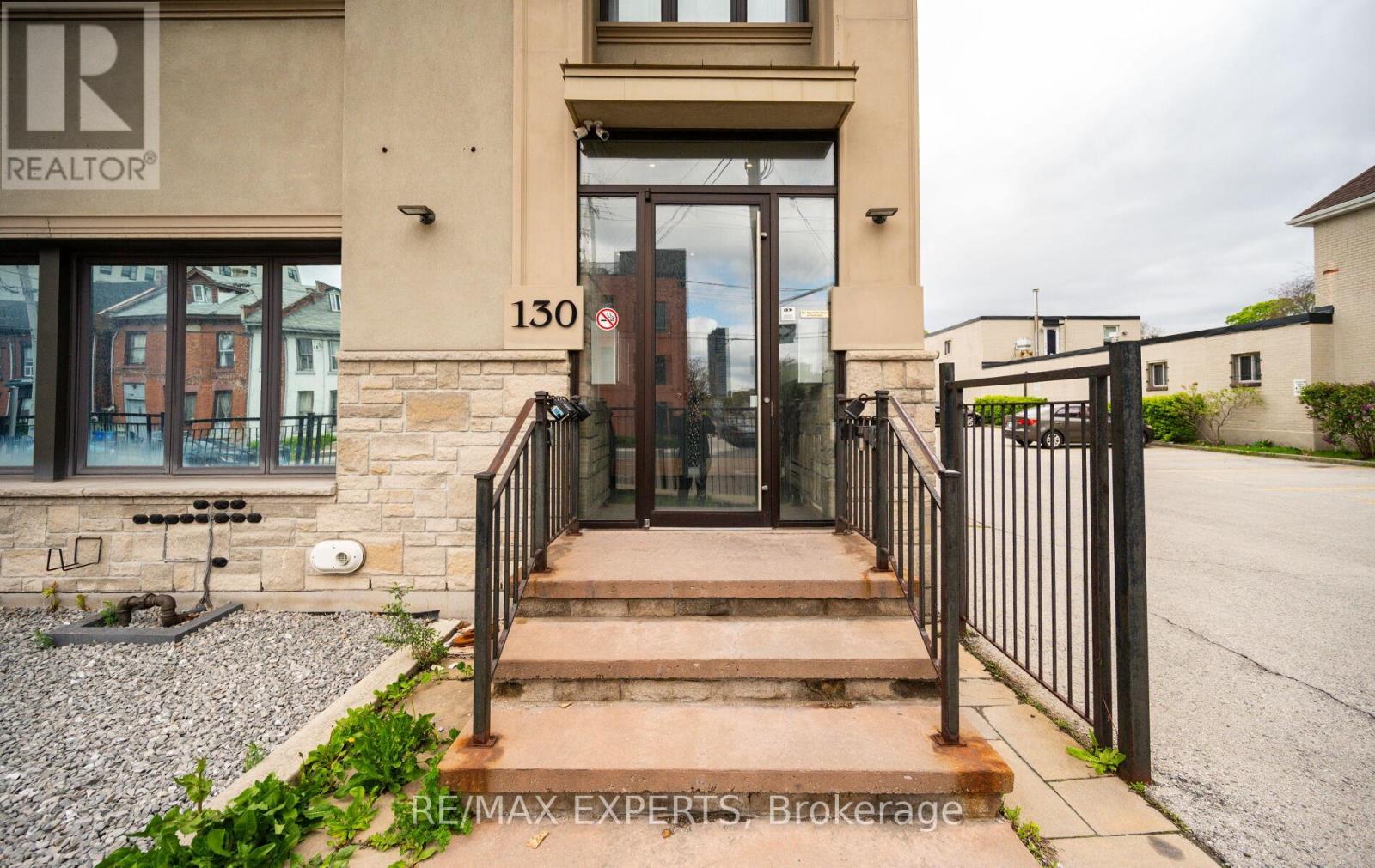 Apartment at 130 WELLINGTON STREET, Hamilton