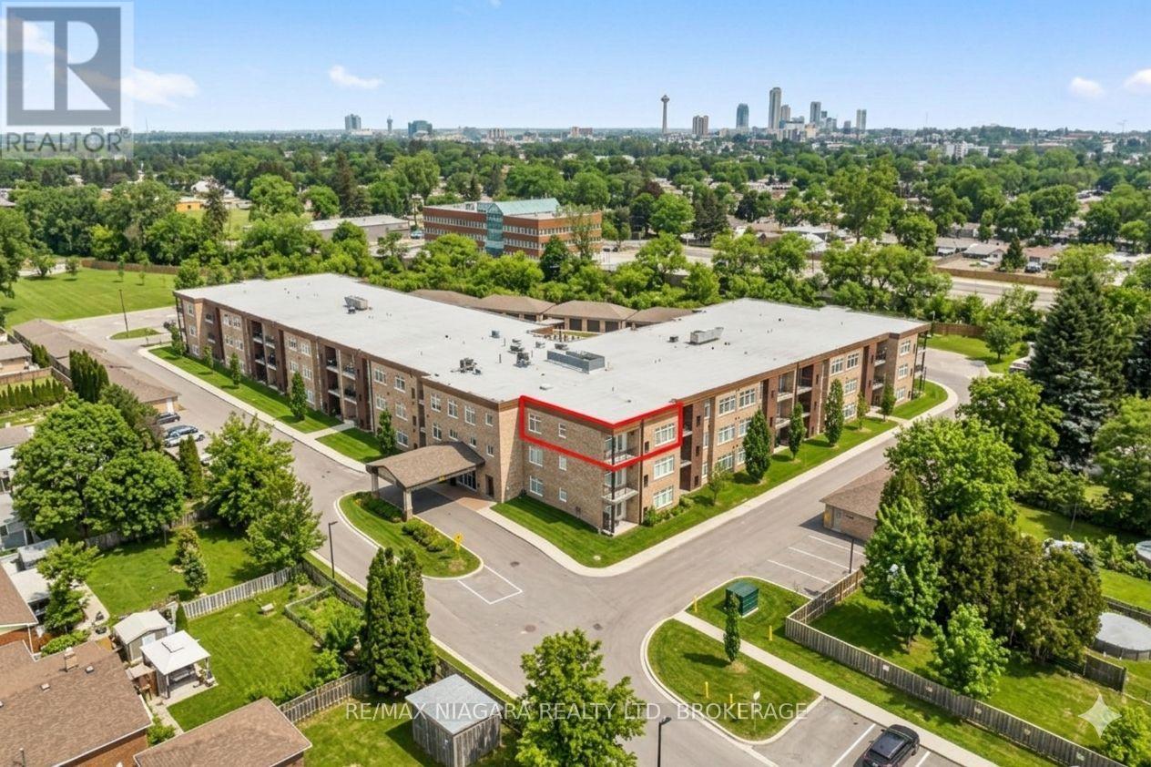 Apartment at 300 - 4644 PETTIT AVENUE, Niagara Falls (Morrison)