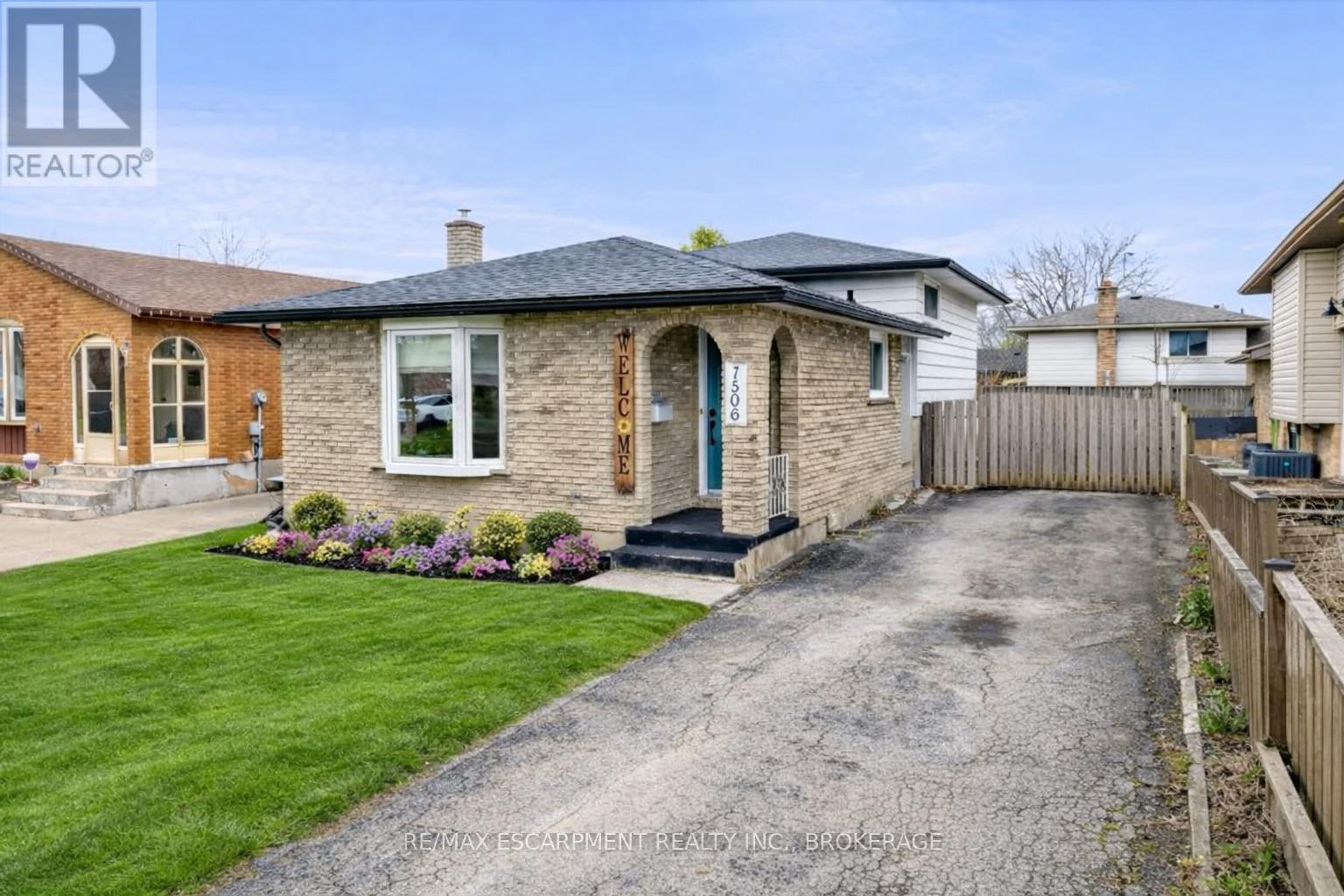 Detached at 7506 JUBILEE DRIVE, Niagara Falls (Marineland)