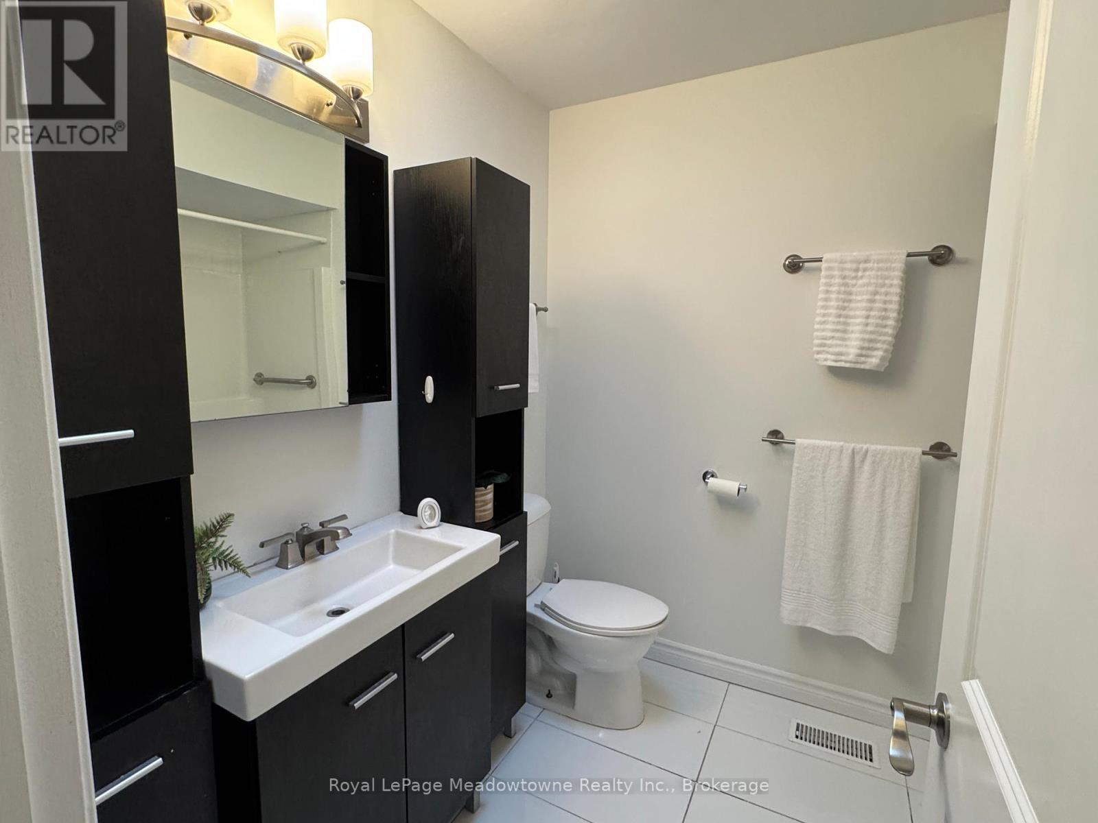 Detached at 13 THOMPSON DRIVE, Norfolk (Port Dover)
