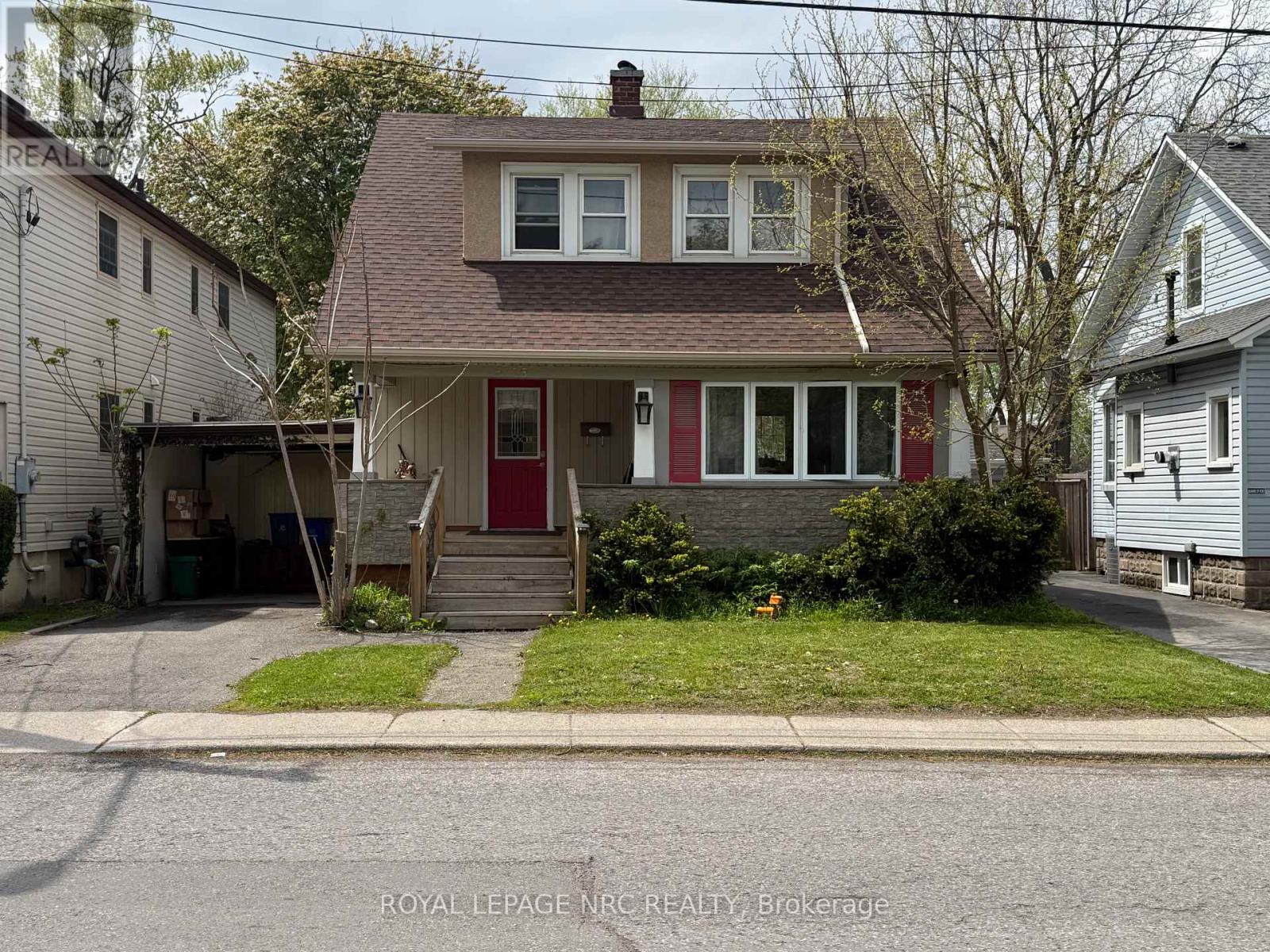 Detached at UPPER UNIT - 5715 HIGHLAND AVENUE, Niagara Falls (Hospital)