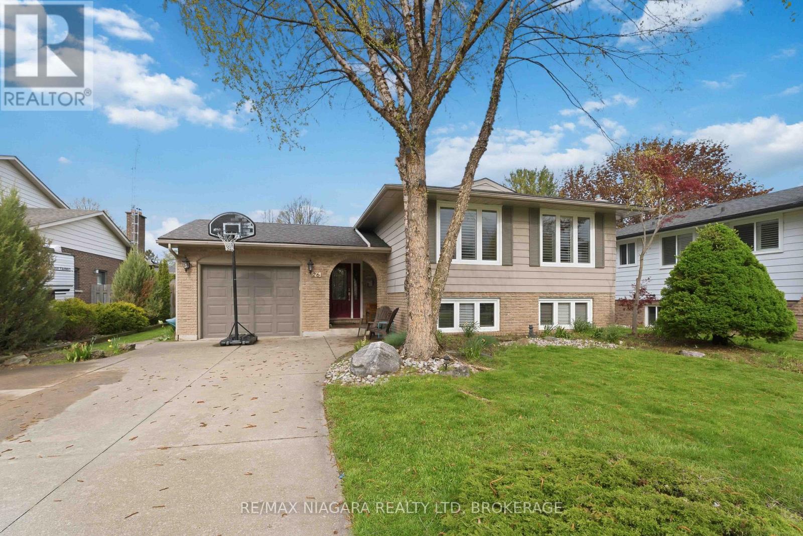 Detached at 26 OLD MILL ROAD, St. Catharines (Port Dalhousie)