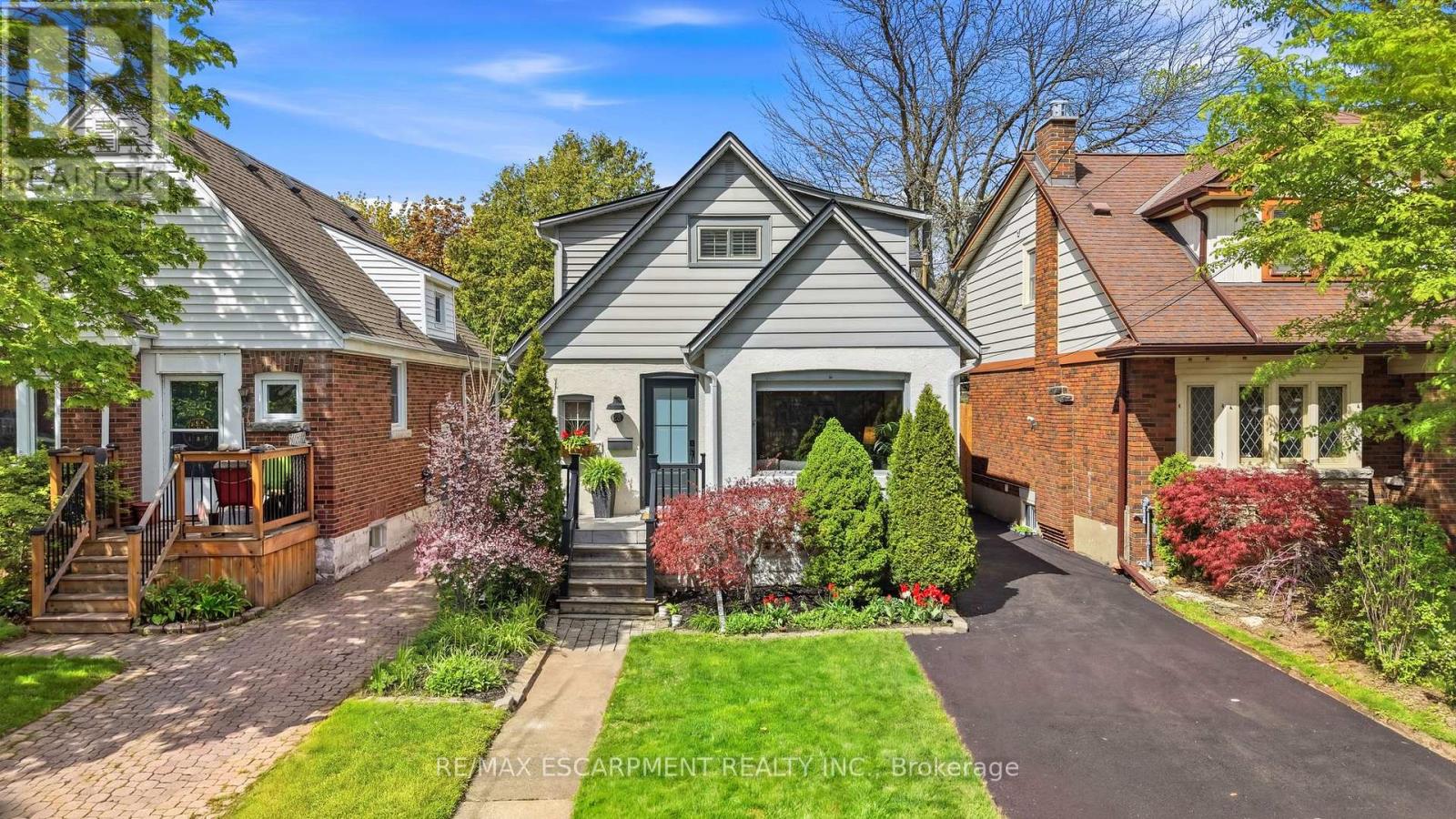 Detached at 28 ROANOKE ROAD, Hamilton (Westdale)