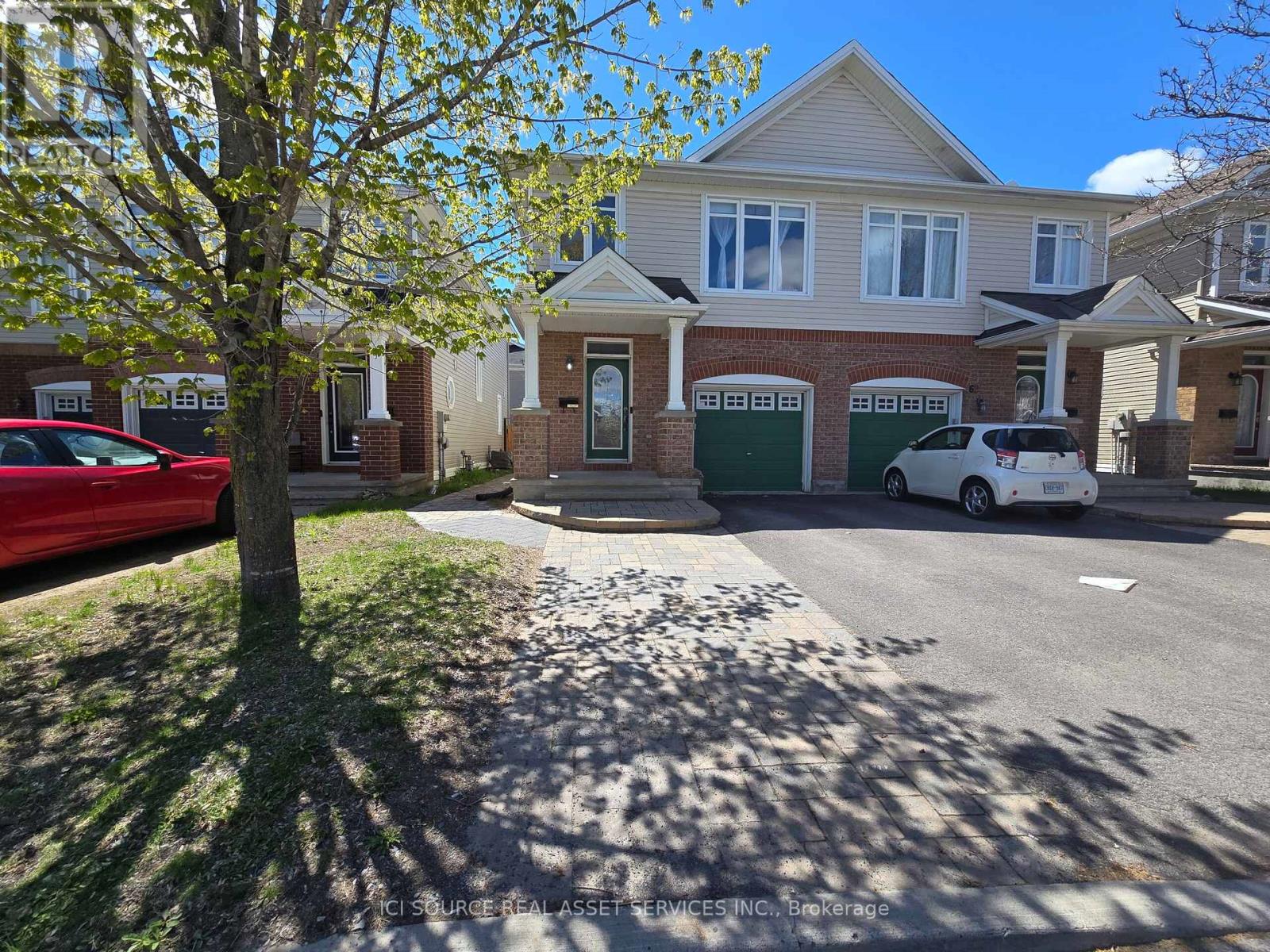 Townhouse at 64 STEDMAN STREET, Ottawa